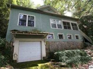 522 Cherry St, Gatlinburg, TN 37738