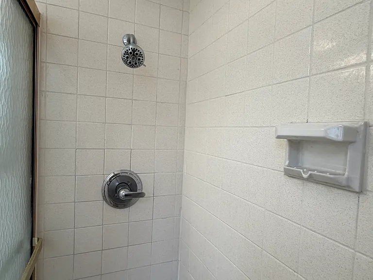 201 Saint Pauls Ave #5G — Photo 29