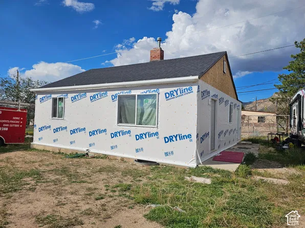 163 Carson Ave, East Carbon, UT 84520
