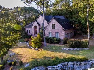2914 Turnberry Dr SE, Owens Cross Roads, AL 35763