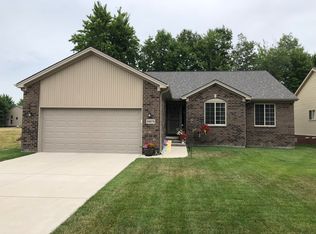 59876 Manning Dr, New Haven, MI 48048