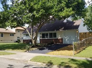 4794 Dickens Dr, Columbus, OH 43227