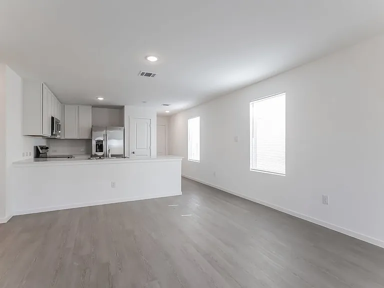 8022 Biggio Ln — Photo 27
