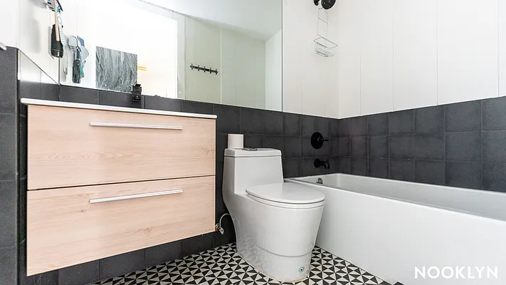 Rented by Nooklyn NYC LLC | media 17