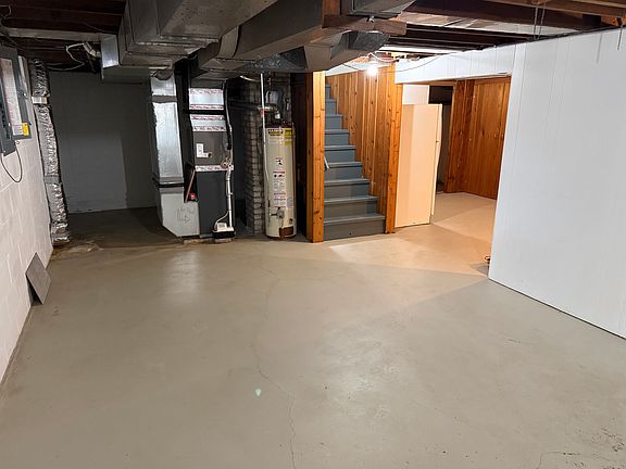 4th image of 1171 Magnolia Ave E