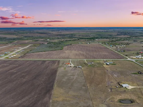 5340 Dreibrodt Rd, San Marcos, TX 78666