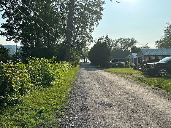 4th image of 8509 Bellevue St