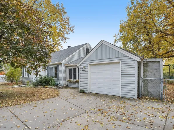 1470 Roselawn Ave W, Falcon Heights, MN 55113