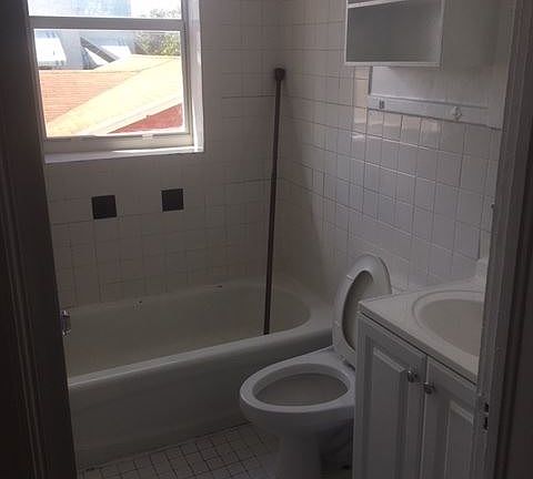 3rd image of 177 NE 50th St APT 23