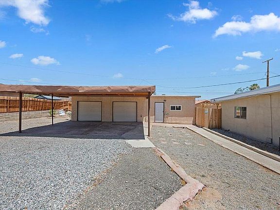 3rd image of 5975 Lupine Ave