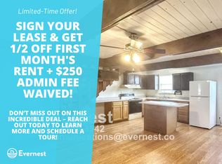 801 W Navarro St #A, Llano, TX 78643