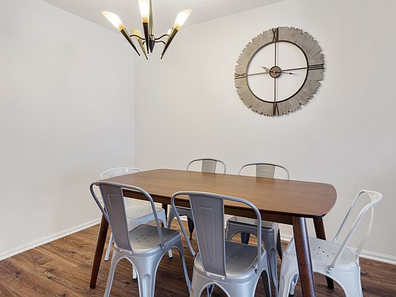 5th image of 75 Kristin Cir APT 218