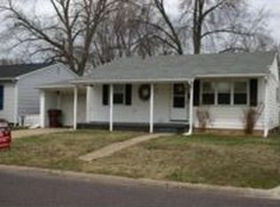 1409 Koch St, Pekin, IL