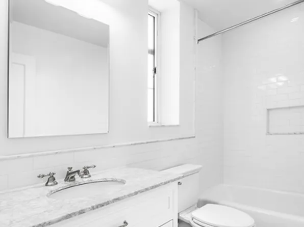 241 Central Park West image 15 of 16