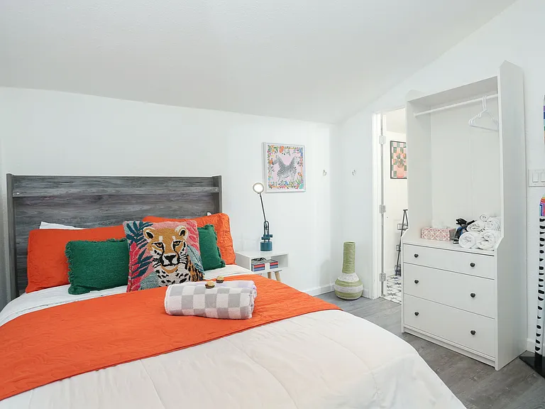 E Courtland Pl — Photo 10