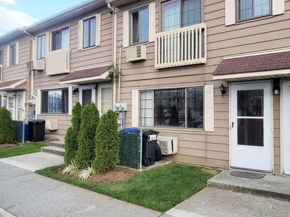 181 Lamped Loop #43, Staten Island, NY 10314
