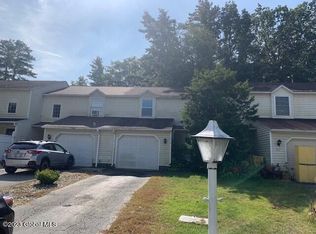 519 Elk Cir, Ballston Spa, NY 12020