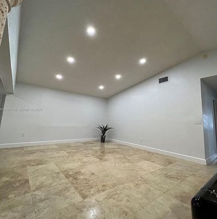 3rd image of 15540 SW 156th Ave