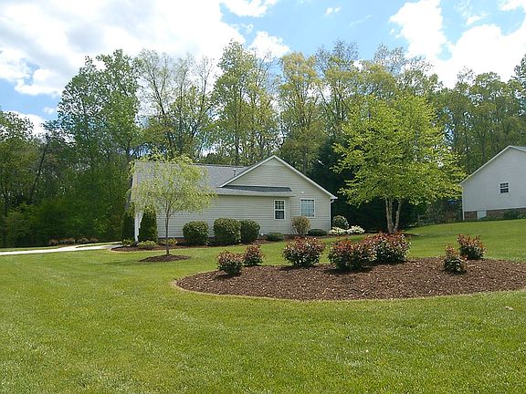 4th image of 1110 Valleyside Ln