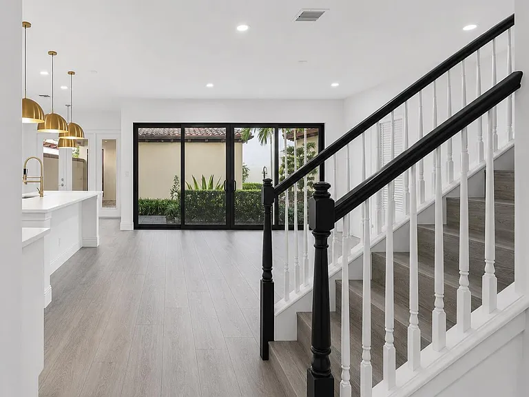6020 Curie Pl — Photo 9