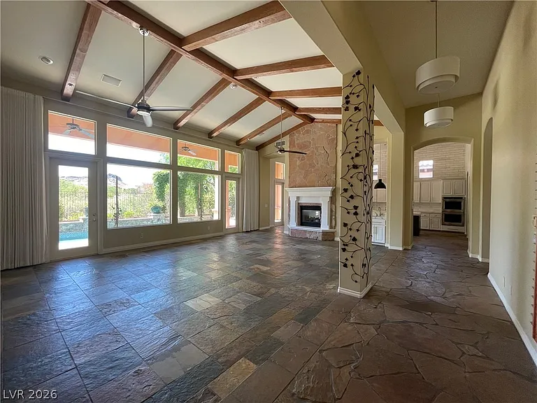 53 Avenida Sorrento — Photo 6