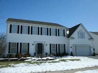 6929 Kellogg Dr, Powell, OH 43065