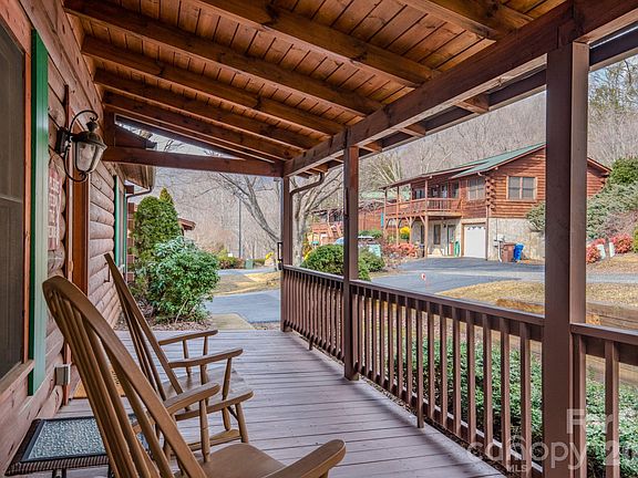 3rd image of 66 Elm Dr