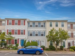 22918 Regent Ter, Sterling, VA 20166