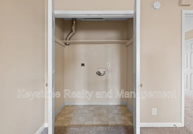 308 Thompsonville Ln #802 — Photo 6