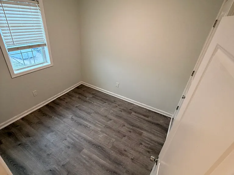1921 Rosedale St NE #3 — Photo 27