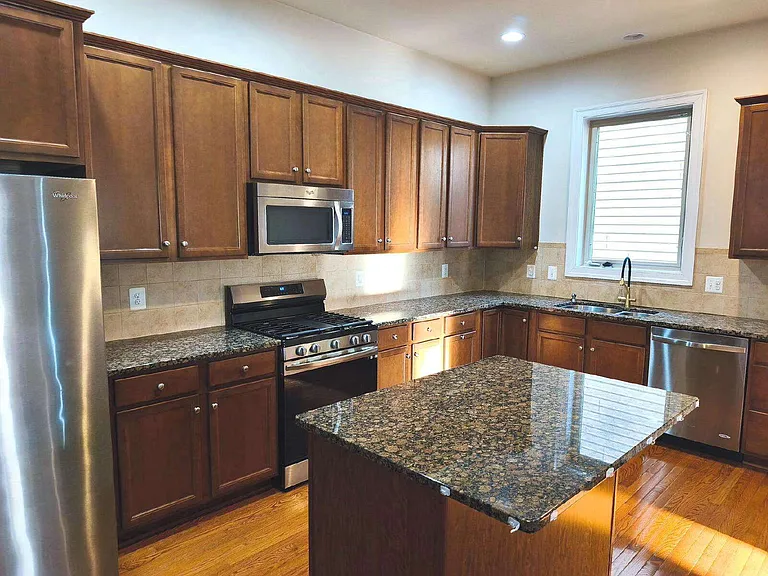 20792 Exchange St — Photo 14