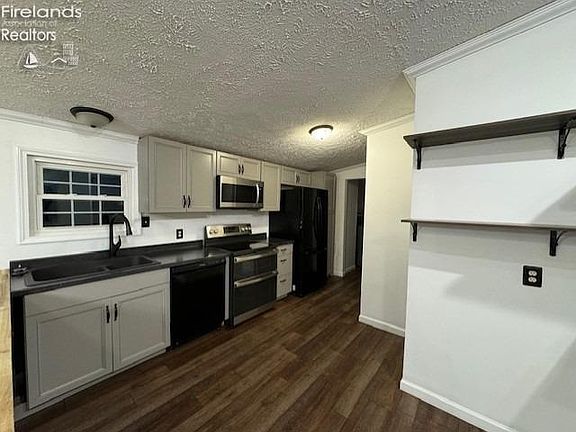 4th image of 3248 County Road 213
