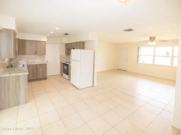 701 Beard Ave, Sebastian, FL 32958
