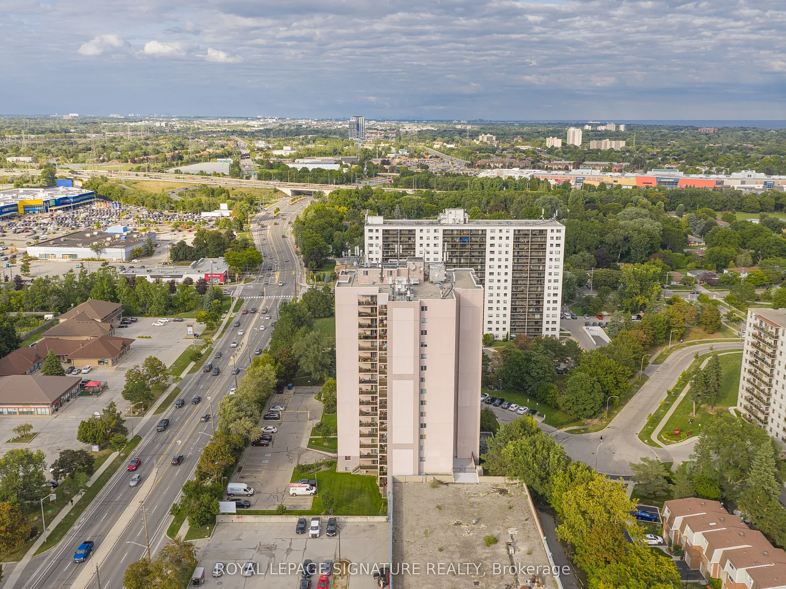2 bed, $2,500 — Photo 4