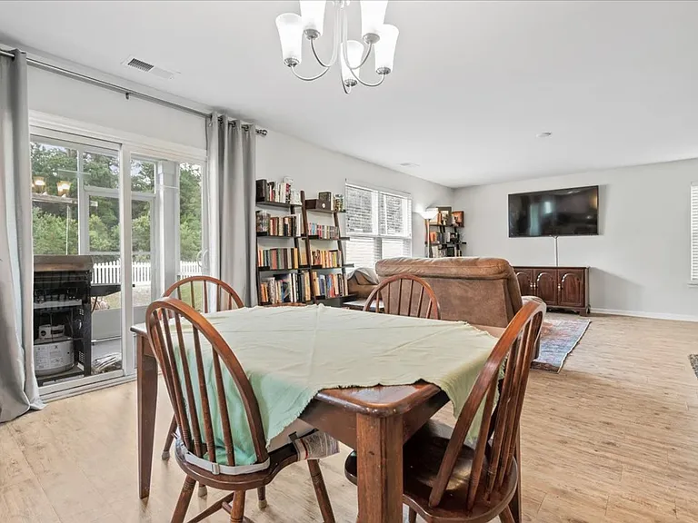 4 Gardenia Dr — Photo 11