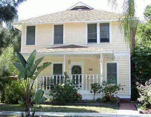 1st image of 794 24th Ave N