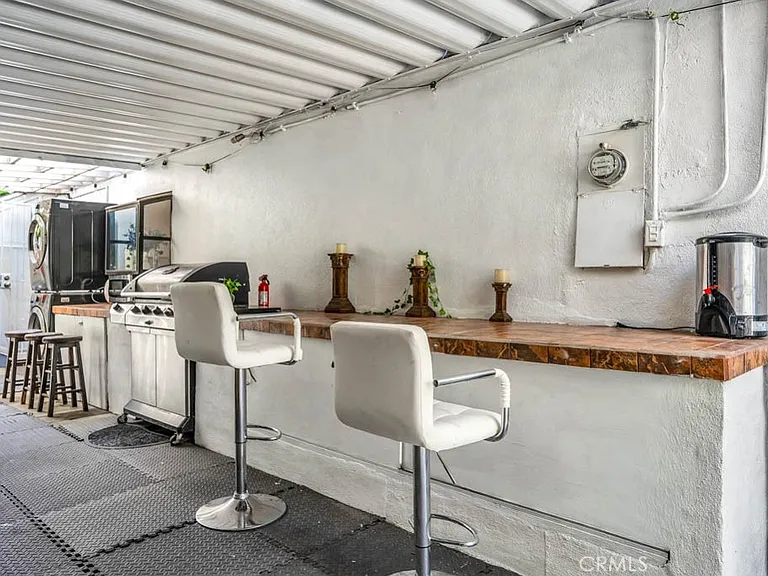 17443 Elkwood St — Photo 4