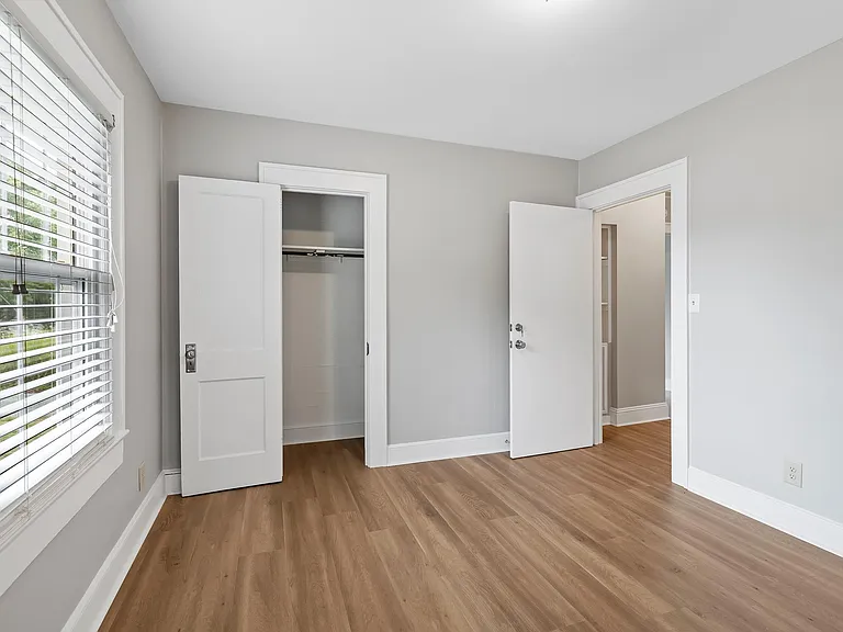 120 Woodale Dr — Photo 17