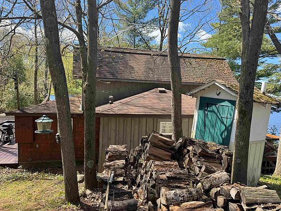 4th image of 54 Greystone Lane Prvt