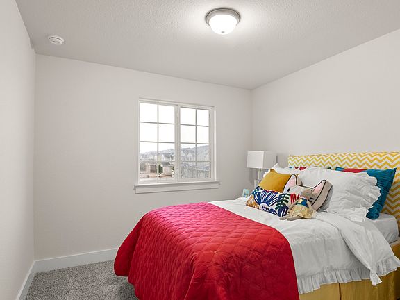 30_Bedroom2