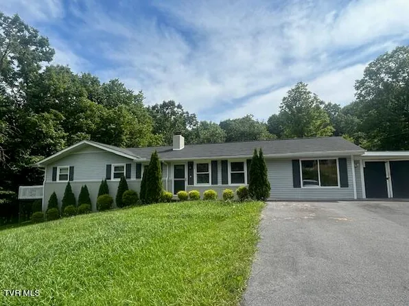 219 Summer Pvt Dr, Kingsport, TN 37660