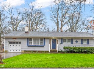 525 Forecastle Ave, Beachwood, NJ 08722