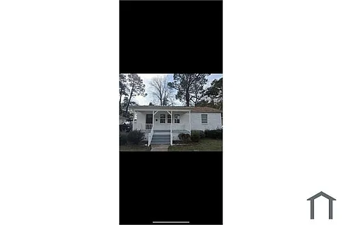 3107 Heather St Photo 1