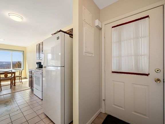 4th image of 55 Cityside Drive #13