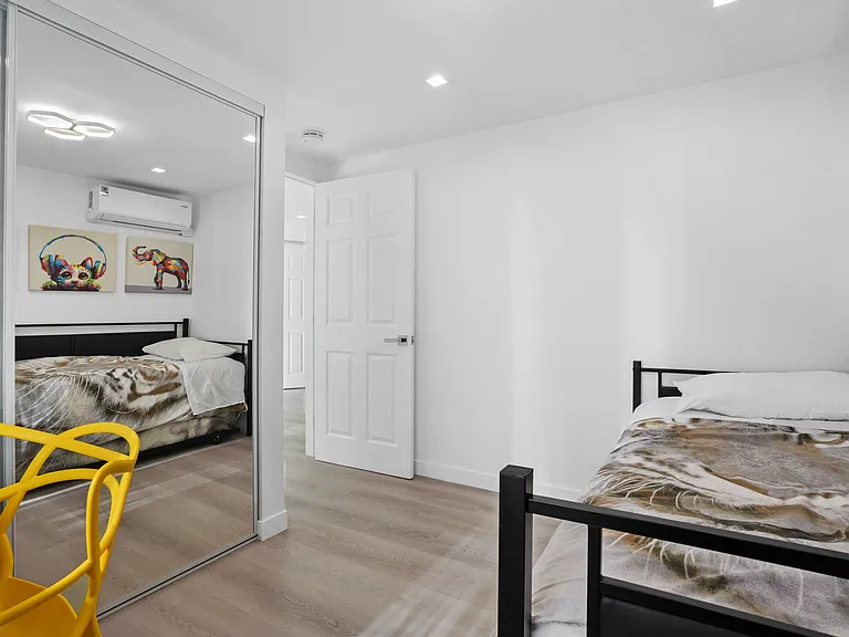 390 Bedford Pl #2 — Photo 11