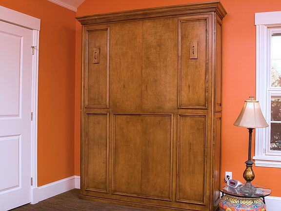 Murphy bed for optional BR