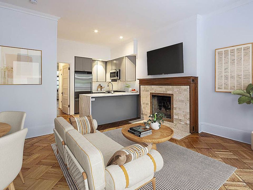 1st image of 11 Montgomery Pl APT 3