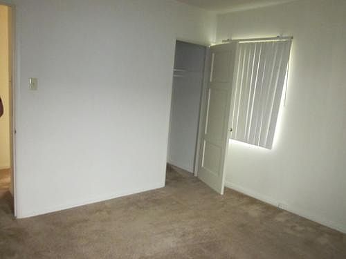 5th image of 9037 Reading Ave