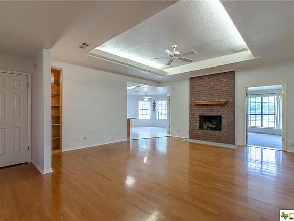 2nd image of 512 Creek Run Cir