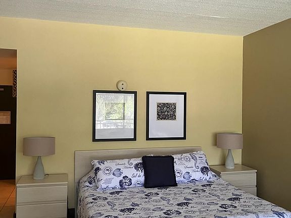 5th image of 611 Destiny Dr #614